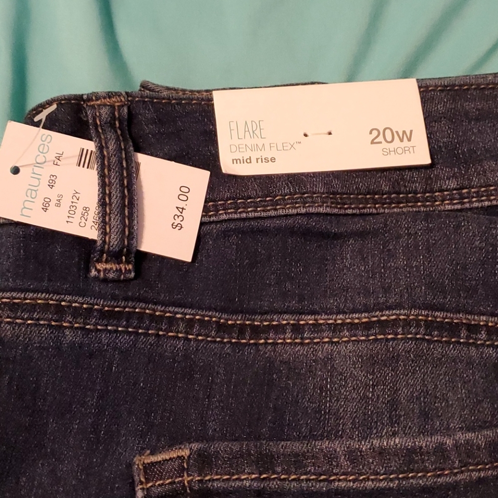 MAURICES 20Wshort jeans